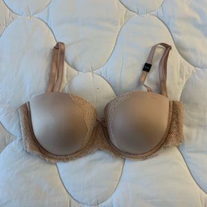32DDD STRAPLESS VICTORIA’S SECRET BRA NWOT